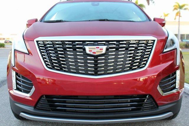 new 2025 Cadillac XT5 car, priced at $54,215