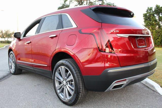 new 2025 Cadillac XT5 car, priced at $54,215