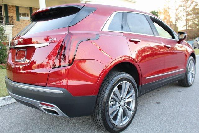 new 2025 Cadillac XT5 car, priced at $54,215