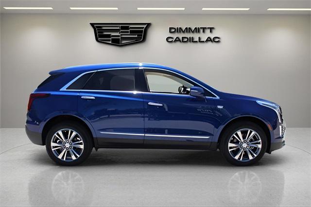new 2025 Cadillac XT5 car, priced at $52,115