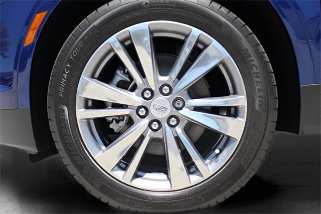 new 2025 Cadillac XT5 car, priced at $52,115