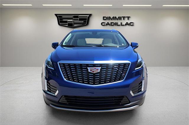 new 2025 Cadillac XT5 car, priced at $52,115