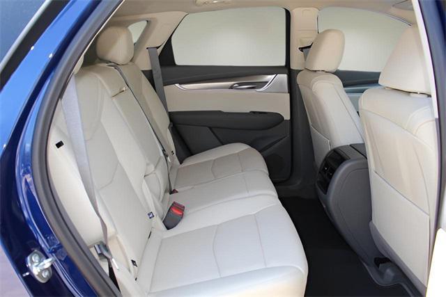 new 2025 Cadillac XT5 car, priced at $52,115