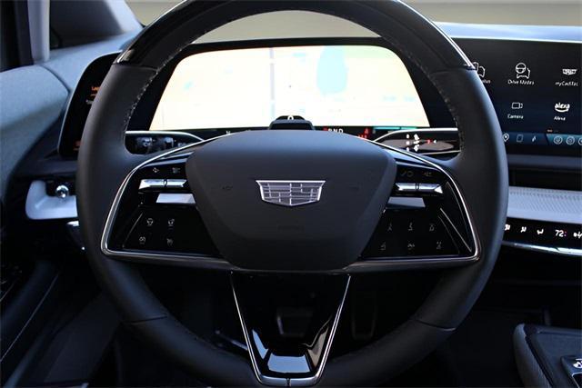 new 2025 Cadillac OPTIQ car, priced at $54,990