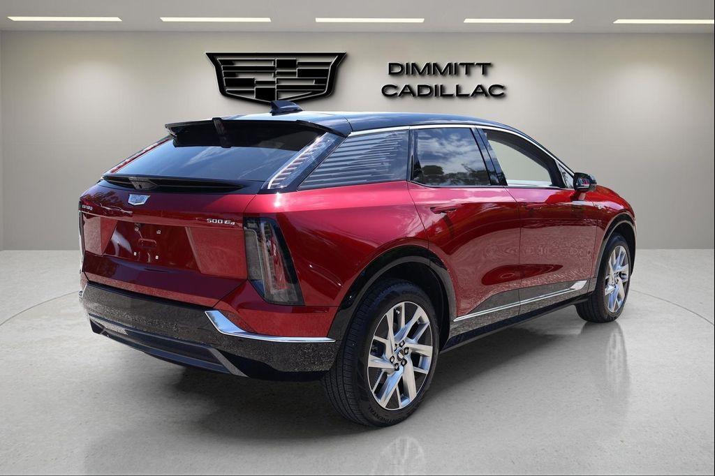 new 2025 Cadillac OPTIQ car, priced at $54,529