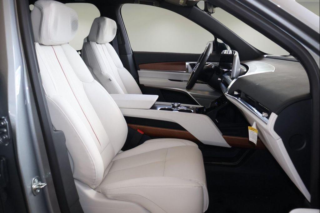 new 2026 Cadillac VISTIQ car, priced at $76,694