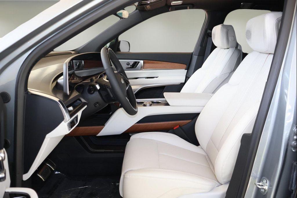 new 2026 Cadillac VISTIQ car, priced at $76,694