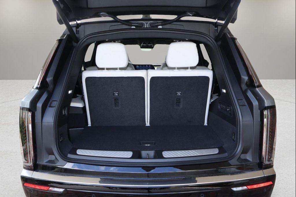 new 2026 Cadillac VISTIQ car, priced at $76,694