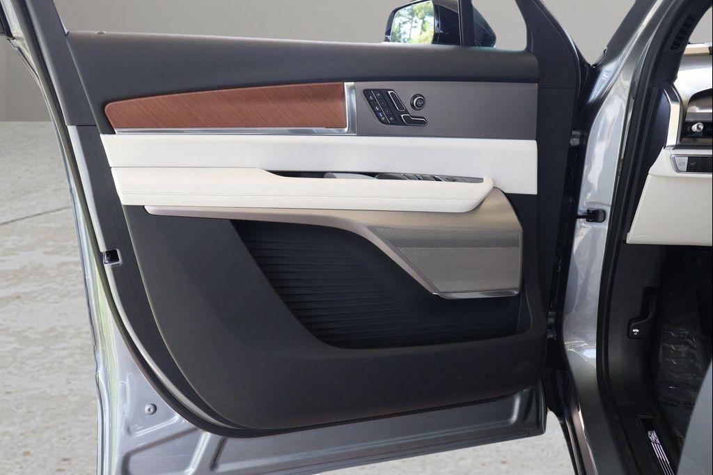 new 2026 Cadillac VISTIQ car, priced at $76,694