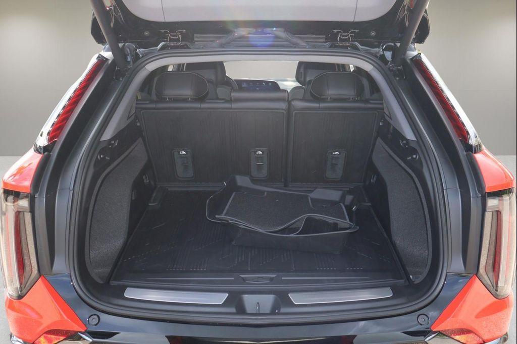 new 2025 Cadillac OPTIQ car, priced at $54,912