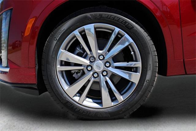 new 2025 Cadillac XT6 car, priced at $55,639