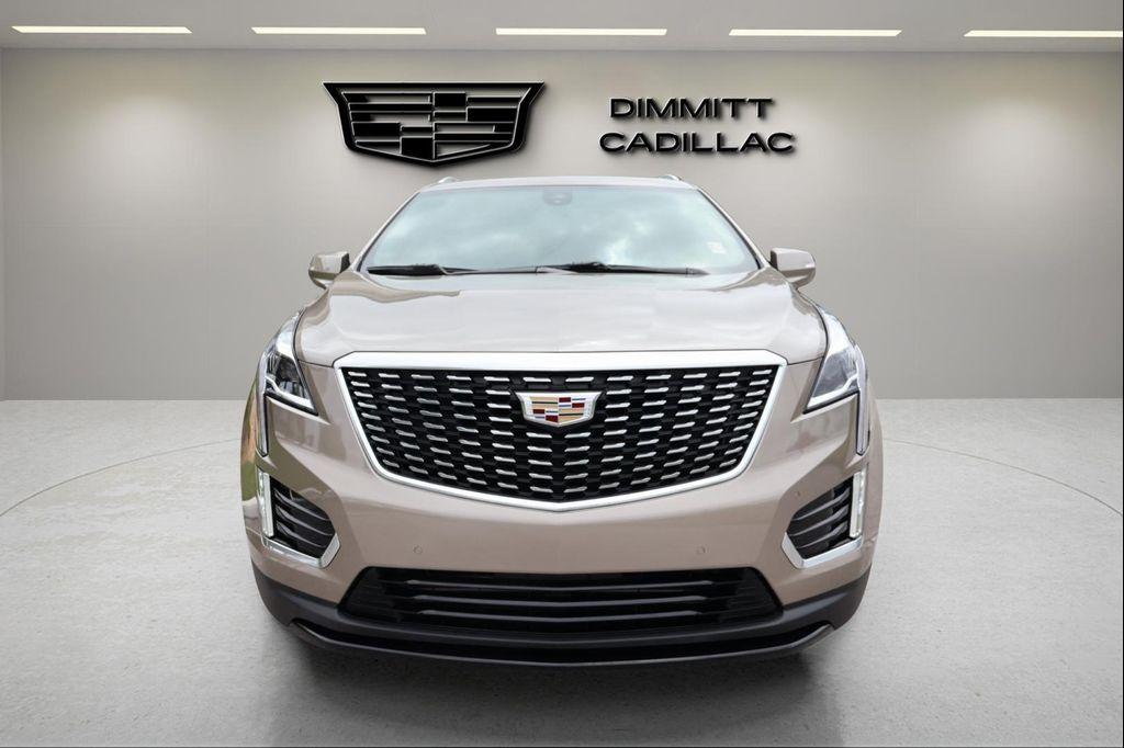 used 2022 Cadillac XT5 car, priced at $27,997