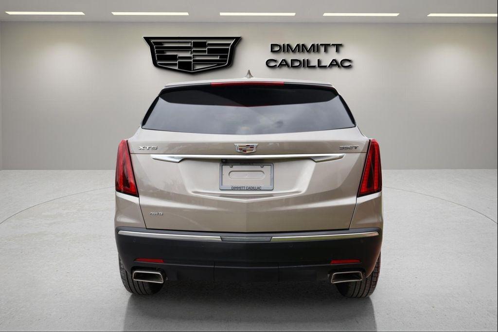 used 2022 Cadillac XT5 car, priced at $27,997