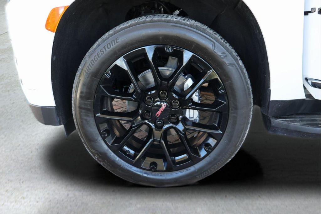 used 2024 GMC Yukon car, priced at $64,599