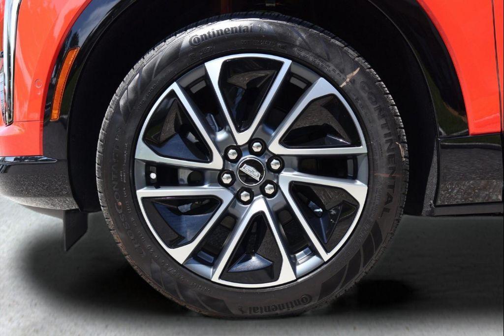 new 2025 Cadillac OPTIQ car, priced at $54,503