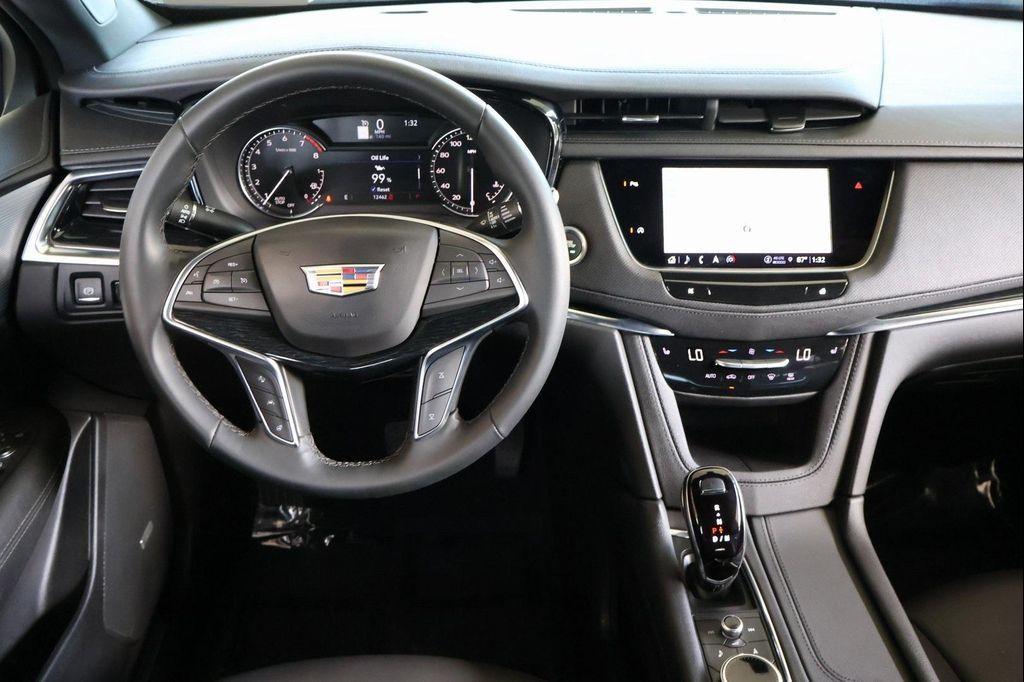 used 2025 Cadillac XT5 car, priced at $44,777
