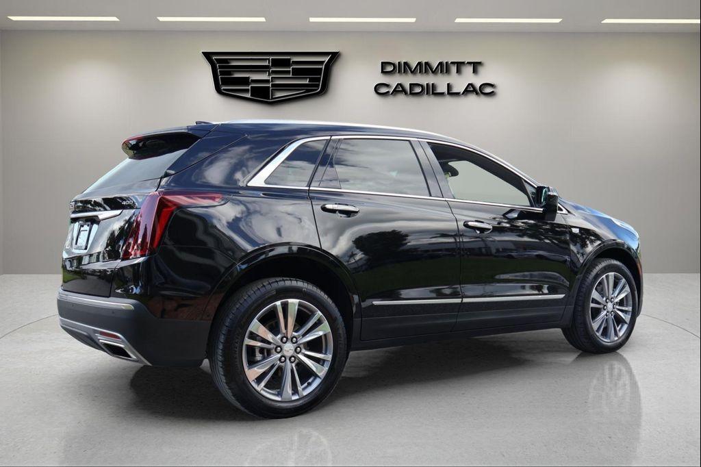 used 2025 Cadillac XT5 car, priced at $44,777