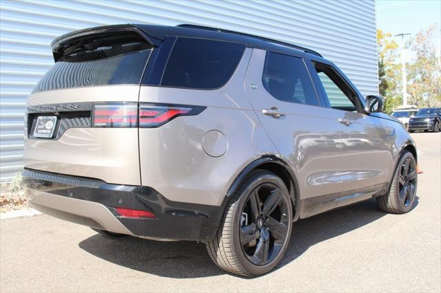 new 2025 Land Rover Discovery car, priced at $79,828