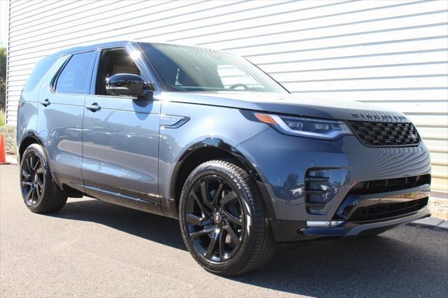 new 2025 Land Rover Discovery car, priced at $77,978