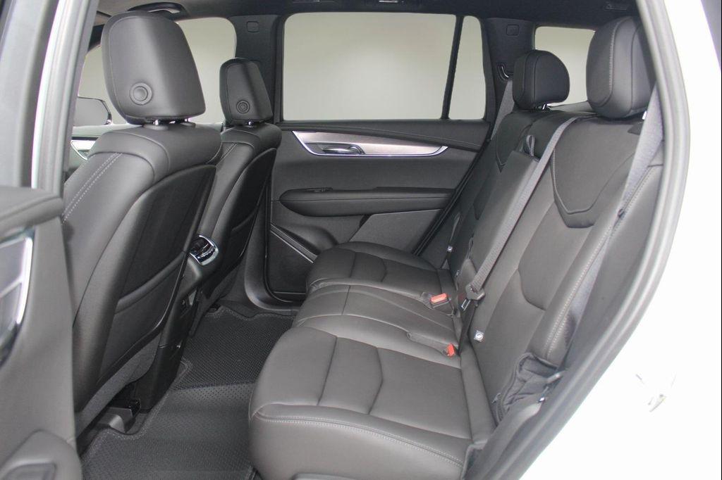 new 2025 Cadillac XT6 car, priced at $50,877