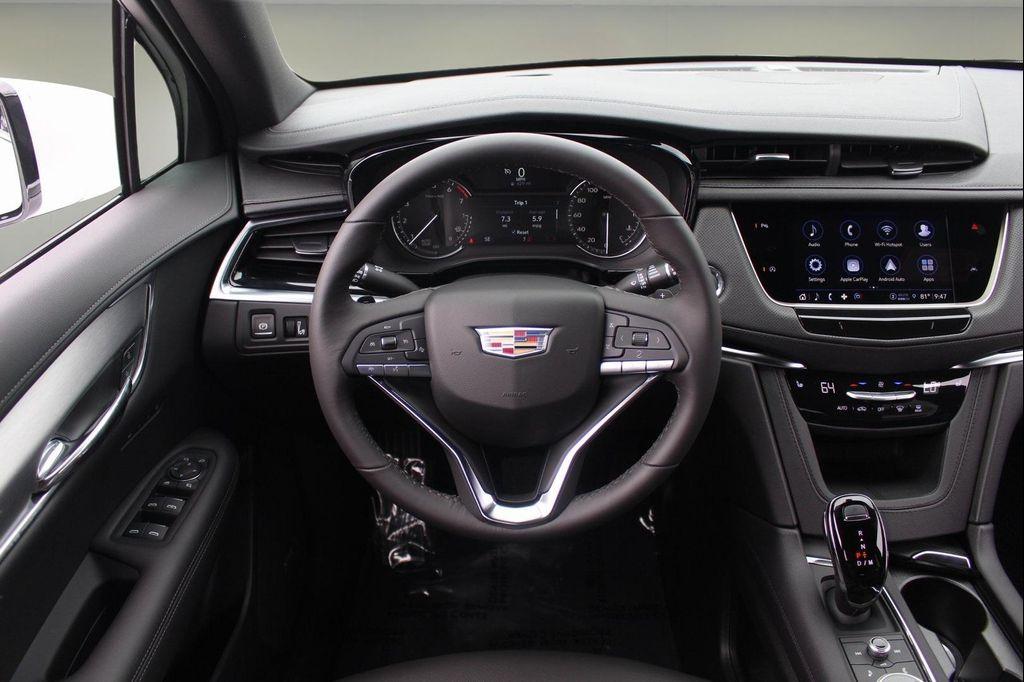 new 2025 Cadillac XT6 car, priced at $50,877