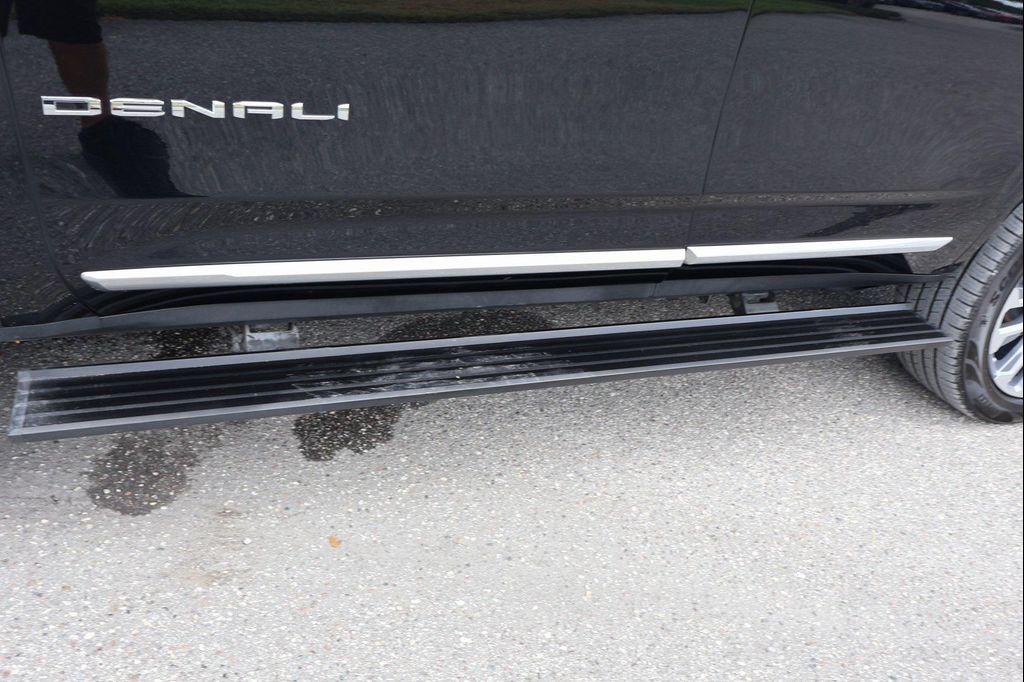 used 2023 GMC Yukon car, priced at $58,991