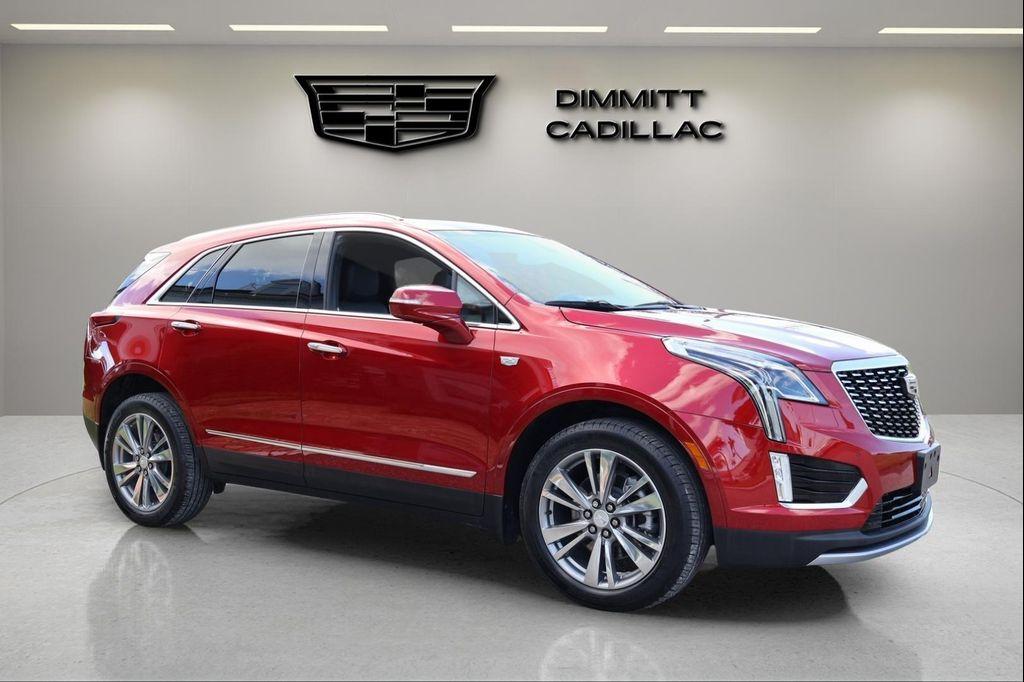 used 2022 Cadillac XT5 car, priced at $35,777