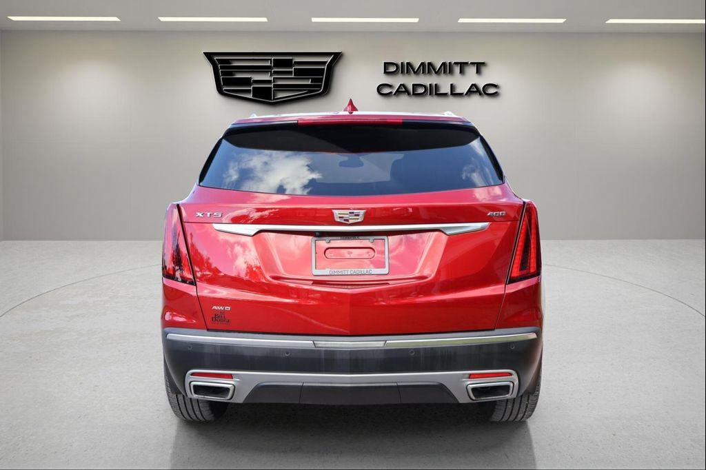 used 2022 Cadillac XT5 car, priced at $35,777