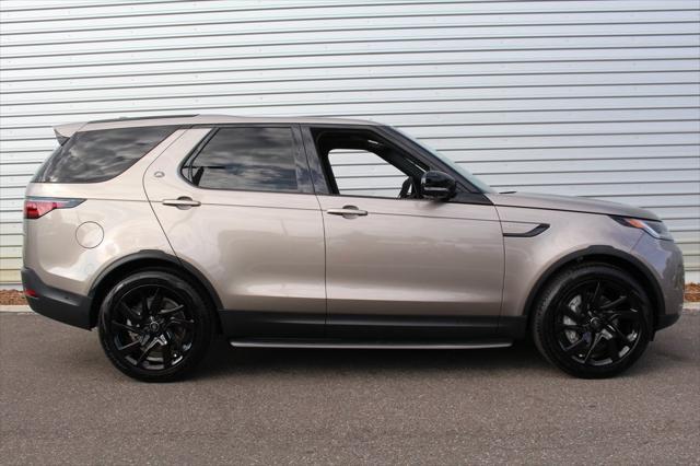 new 2025 Land Rover Discovery car, priced at $68,093