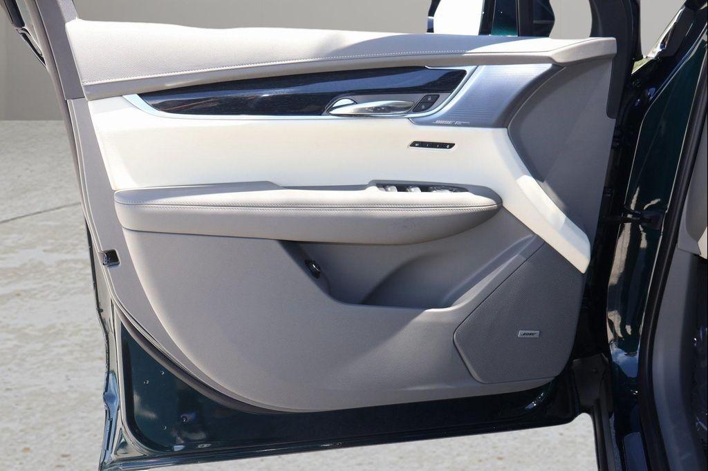 new 2025 Cadillac XT6 car, priced at $57,737