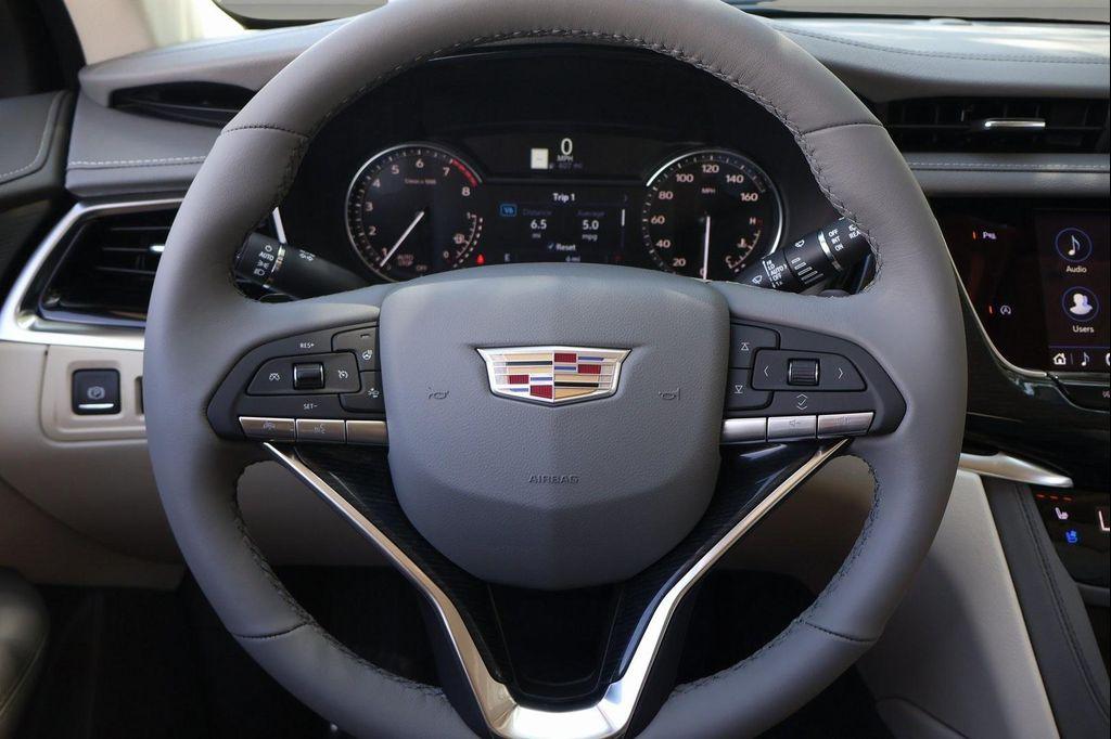new 2025 Cadillac XT6 car, priced at $57,737