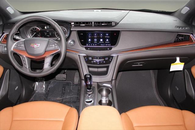 new 2025 Cadillac XT5 car, priced at $52,185