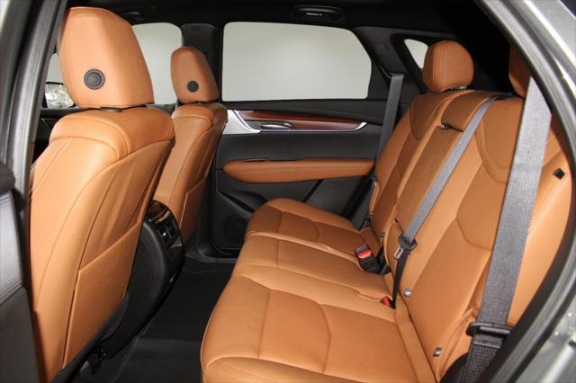 new 2025 Cadillac XT5 car, priced at $52,185