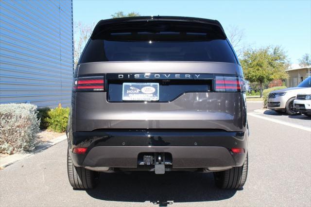 new 2025 Land Rover Discovery car, priced at $84,078