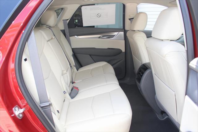 new 2025 Cadillac XT5 car, priced at $51,815