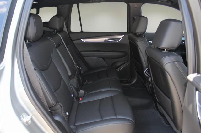 new 2025 Cadillac XT6 car, priced at $48,690