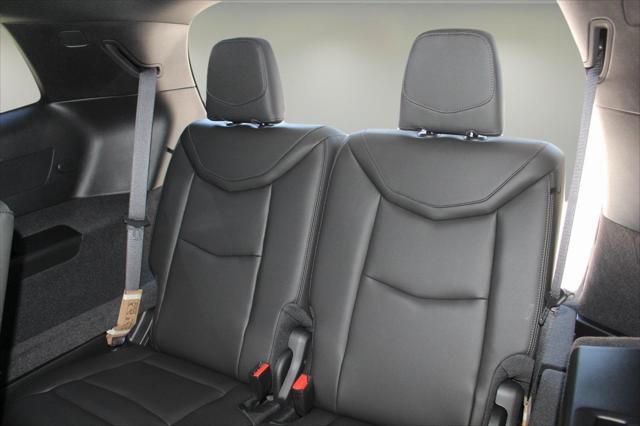new 2025 Cadillac XT6 car, priced at $48,690