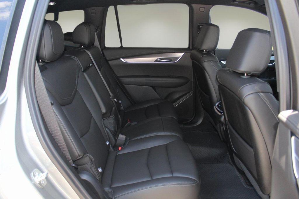 new 2025 Cadillac XT6 car, priced at $45,649