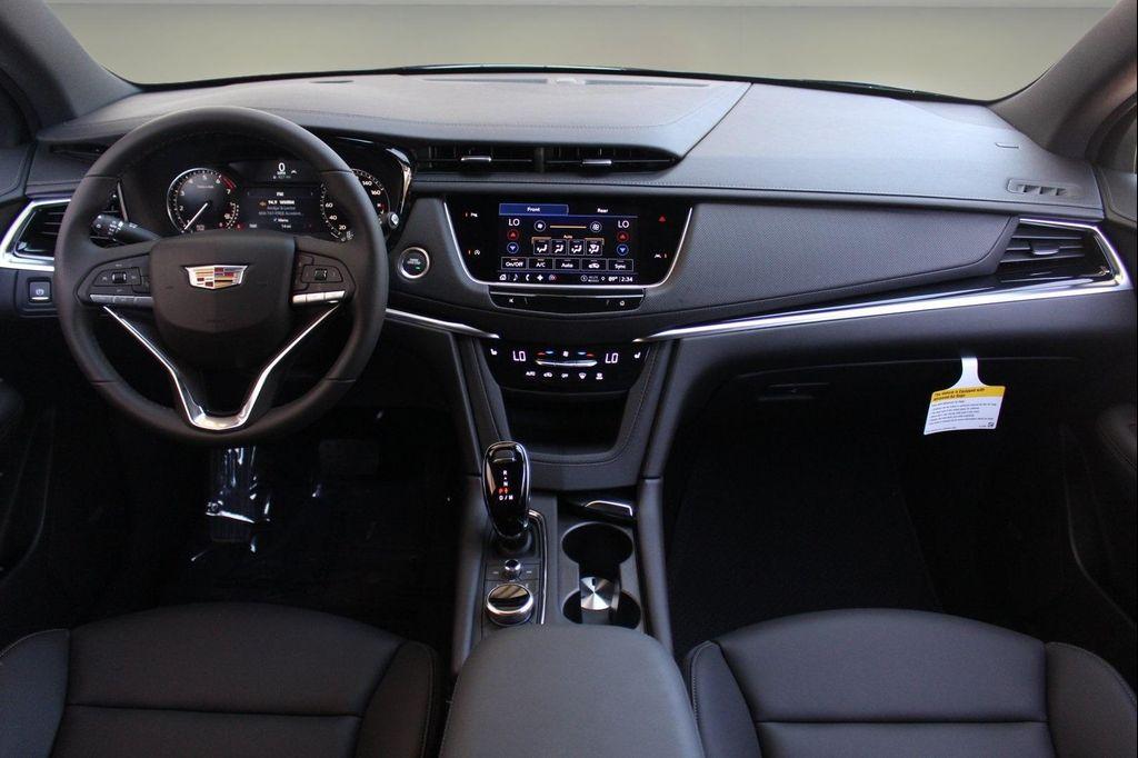 new 2025 Cadillac XT6 car, priced at $45,649