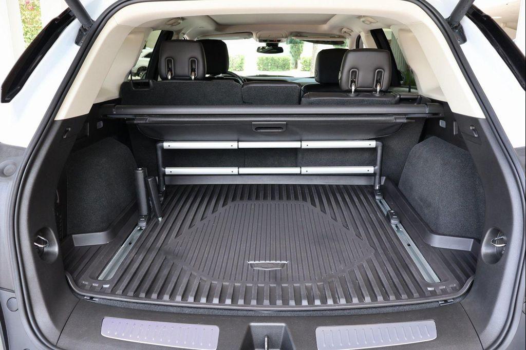 used 2018 Cadillac XT5 car, priced at $19,899