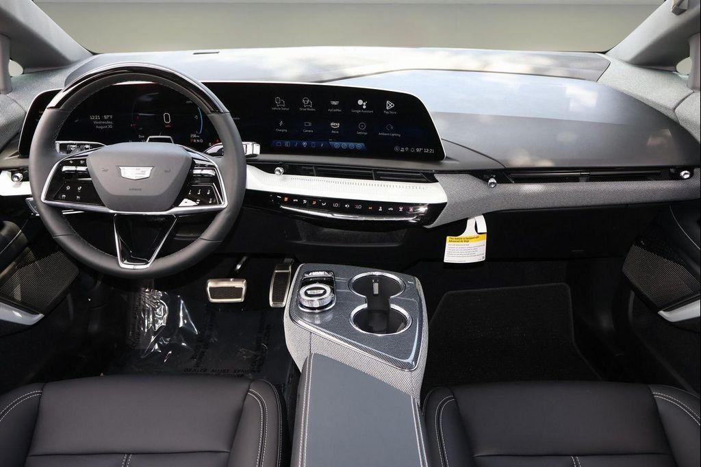 new 2025 Cadillac OPTIQ car, priced at $53,947