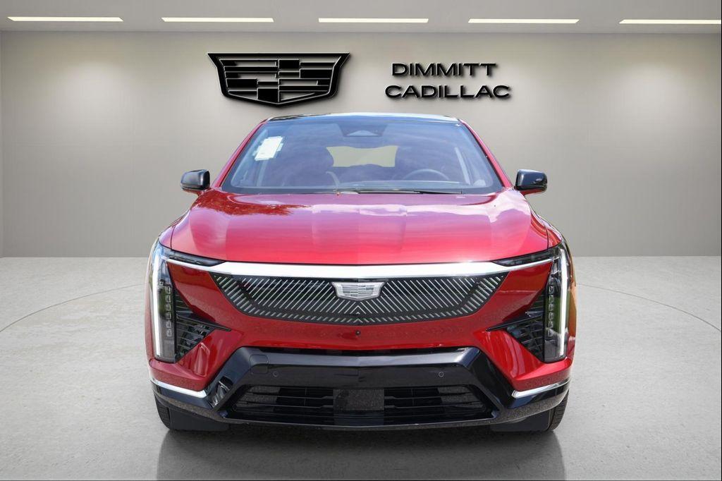 new 2025 Cadillac OPTIQ car, priced at $53,947