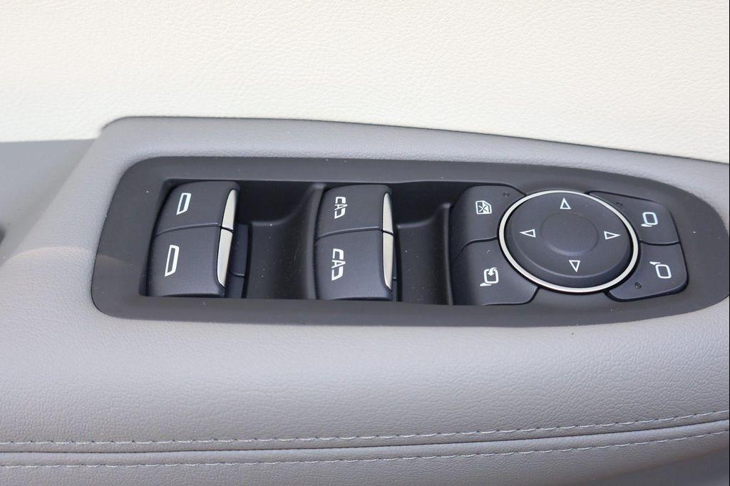 new 2025 Cadillac XT6 car, priced at $57,737