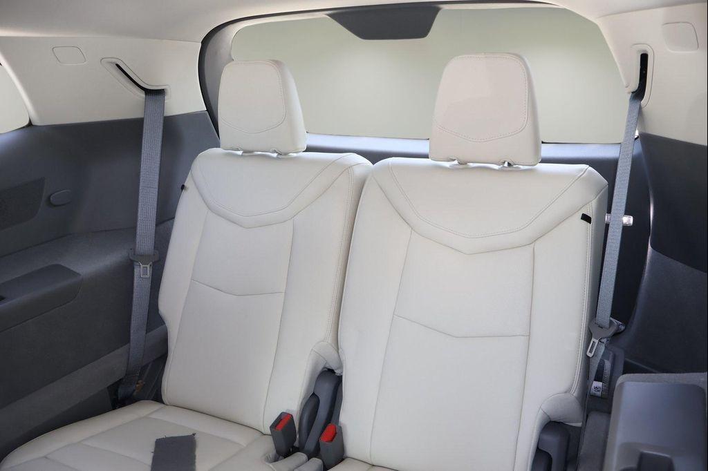 new 2025 Cadillac XT6 car, priced at $57,737