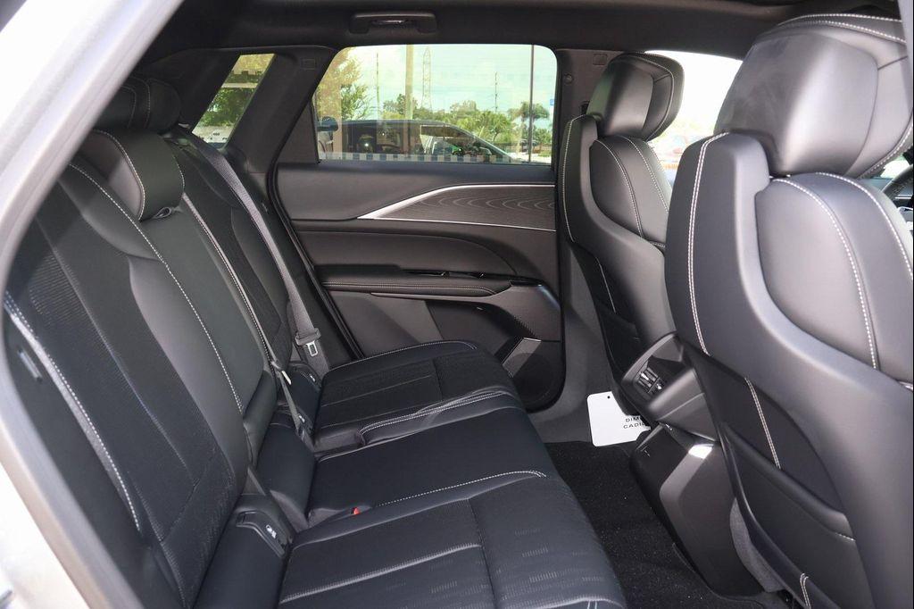 new 2025 Cadillac LYRIQ car, priced at $61,166