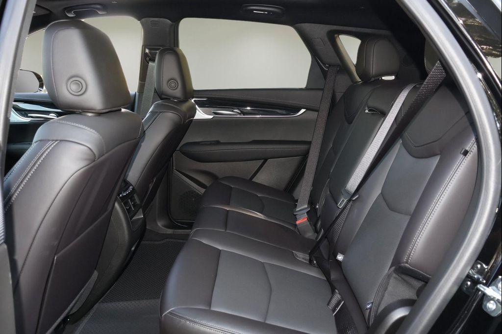 new 2026 Cadillac XT5 car, priced at $58,925