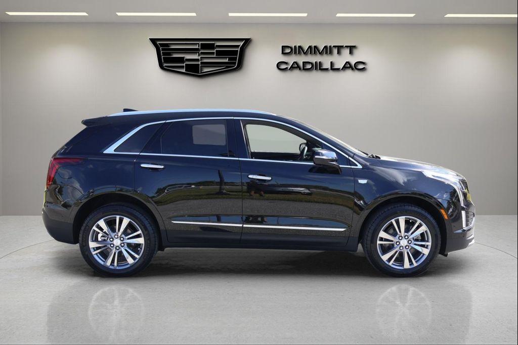 new 2026 Cadillac XT5 car, priced at $58,925