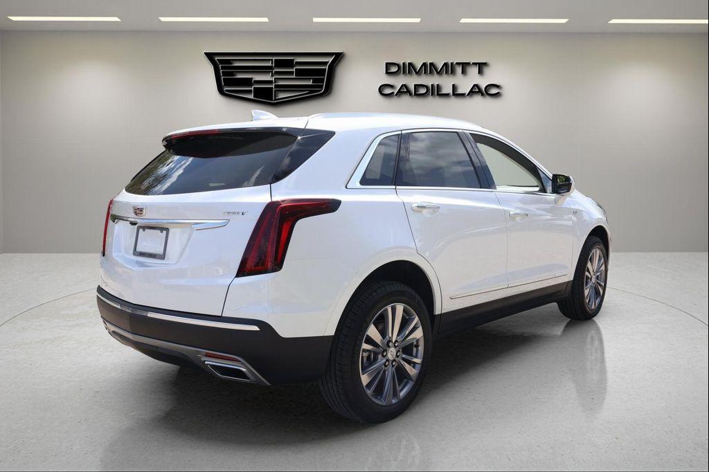 new 2025 Cadillac XT5 car, priced at $50,216