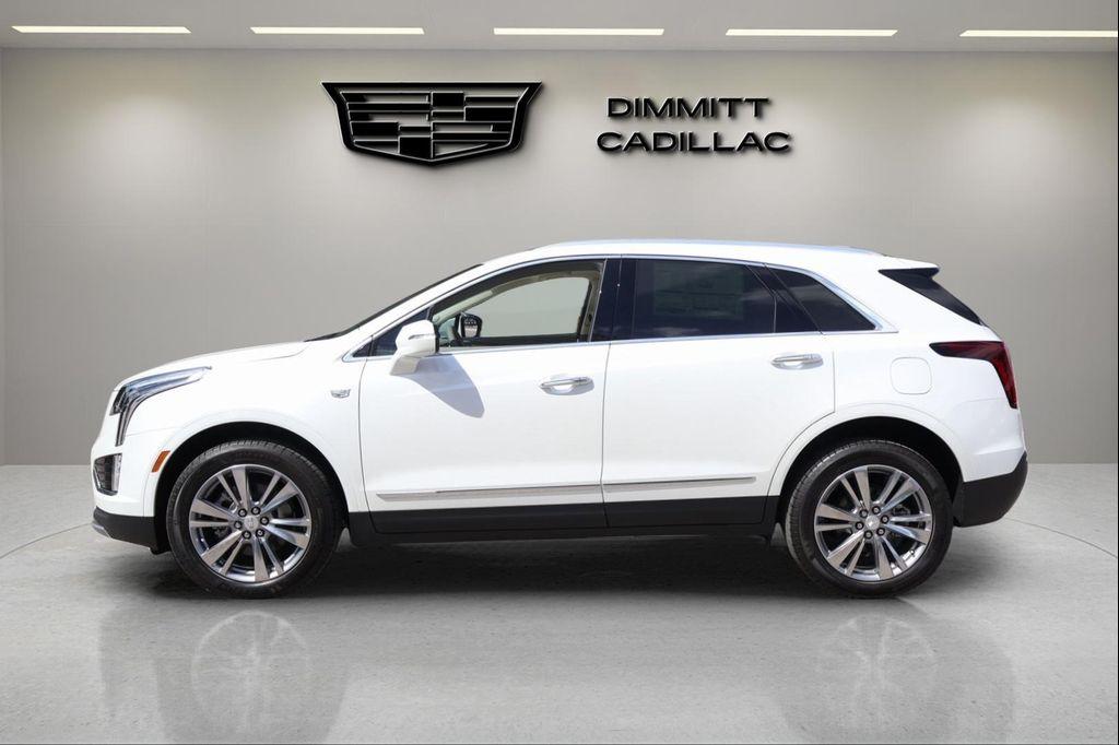 new 2025 Cadillac XT5 car, priced at $50,216