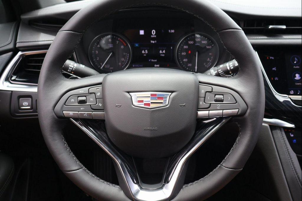 new 2025 Cadillac XT6 car, priced at $58,688